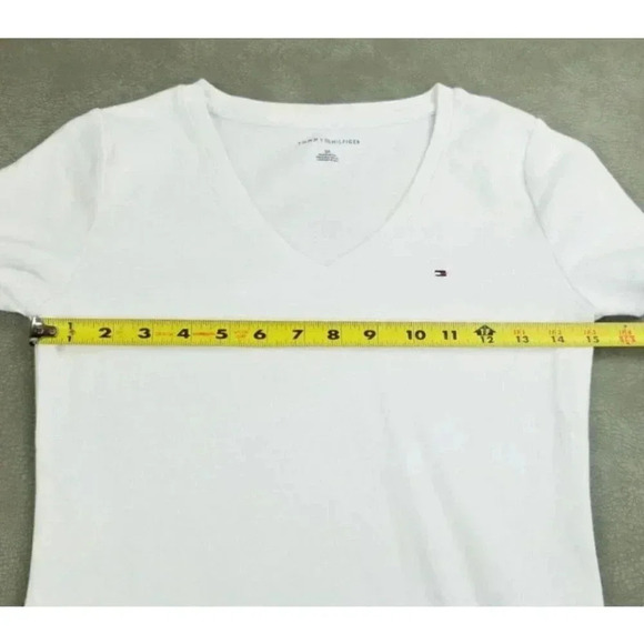 Tommy Hilfiger Small Women's V Neck Logo Tag Short Sleeve Cotton Fashion Tee - Picture 2 of 7